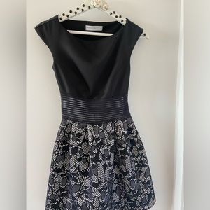 Rinascimento black and white dress